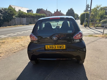 Used Toyota AYGO 2013 for sale - 79514882: Photo