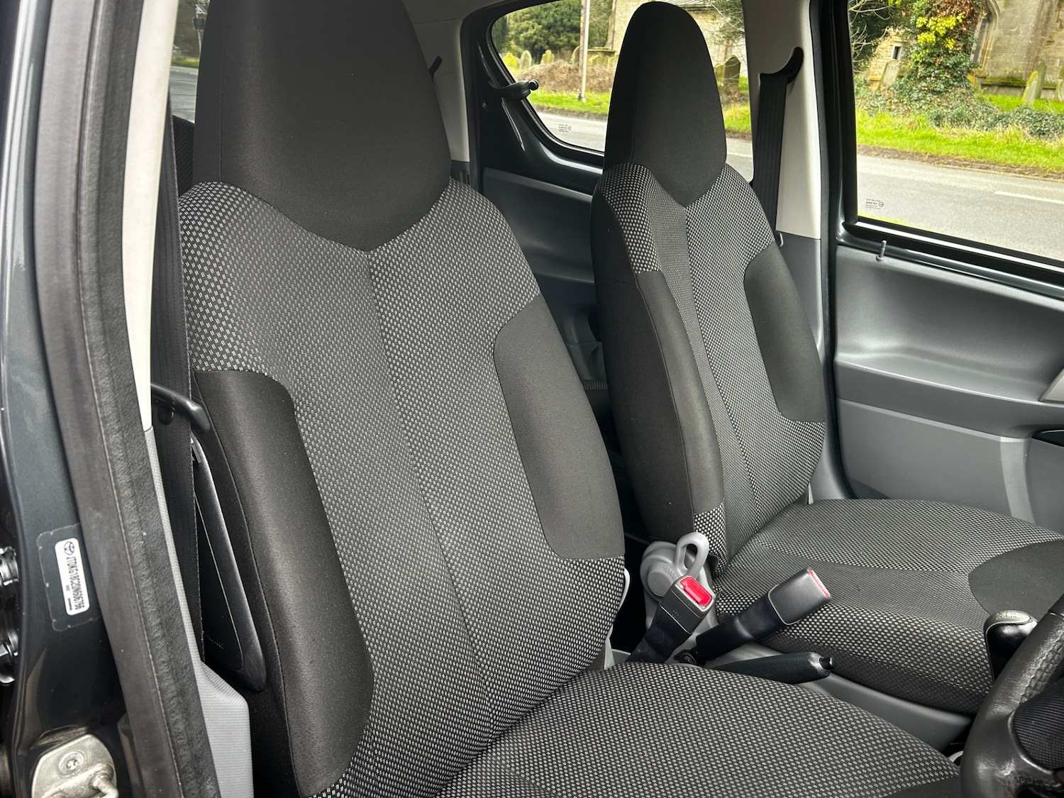 Used Toyota AYGO 2012 for sale - 77517783: Photo 11