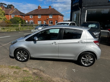 Used Toyota Yaris 2013 for sale - 78555402: Photo