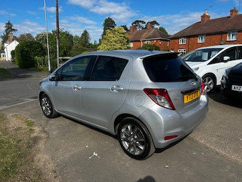 Used Toyota Yaris 2013 for sale - 78555402: Photo