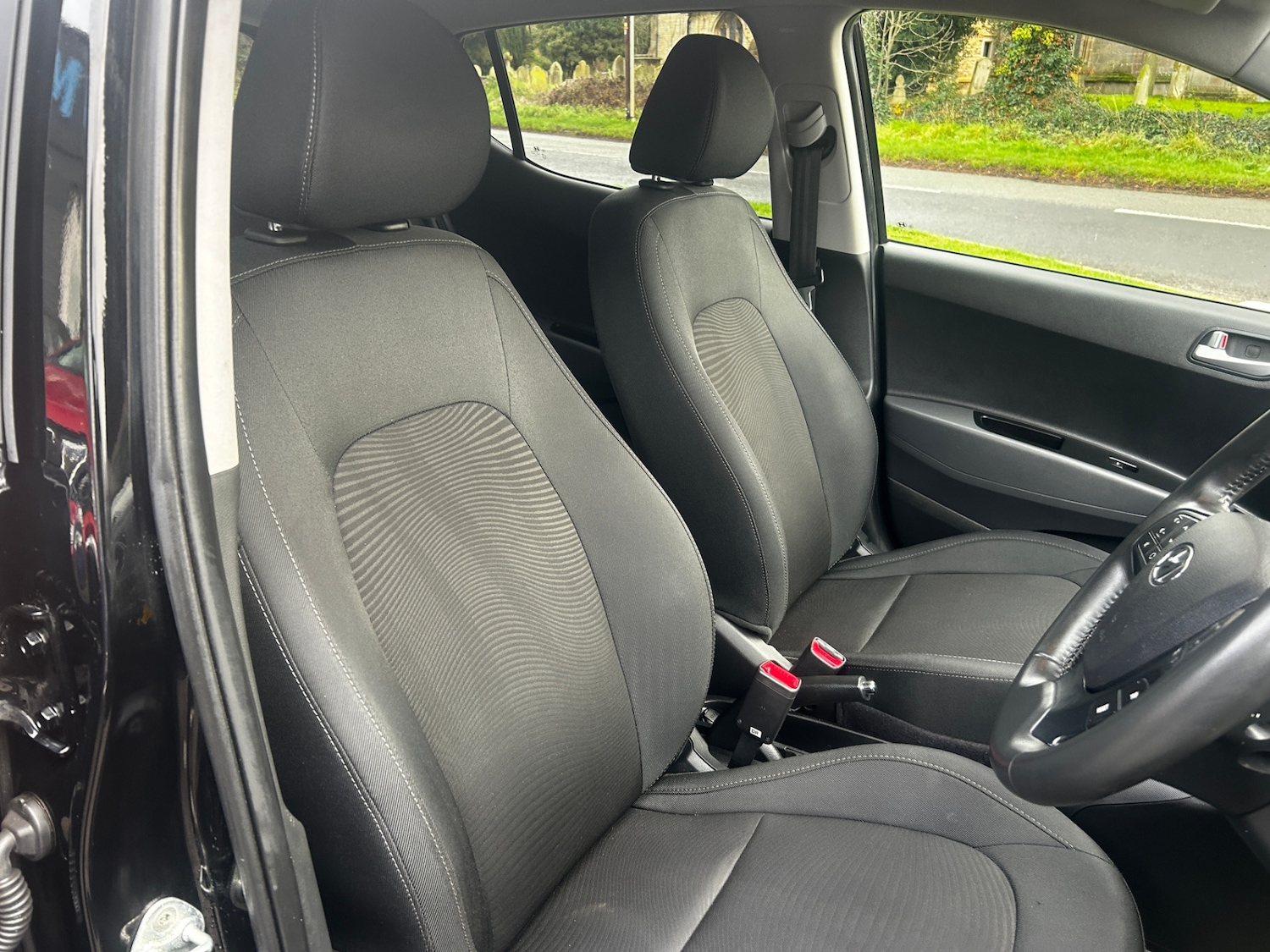 Used Hyundai i10 2019 for sale - 76983925: Photo 12