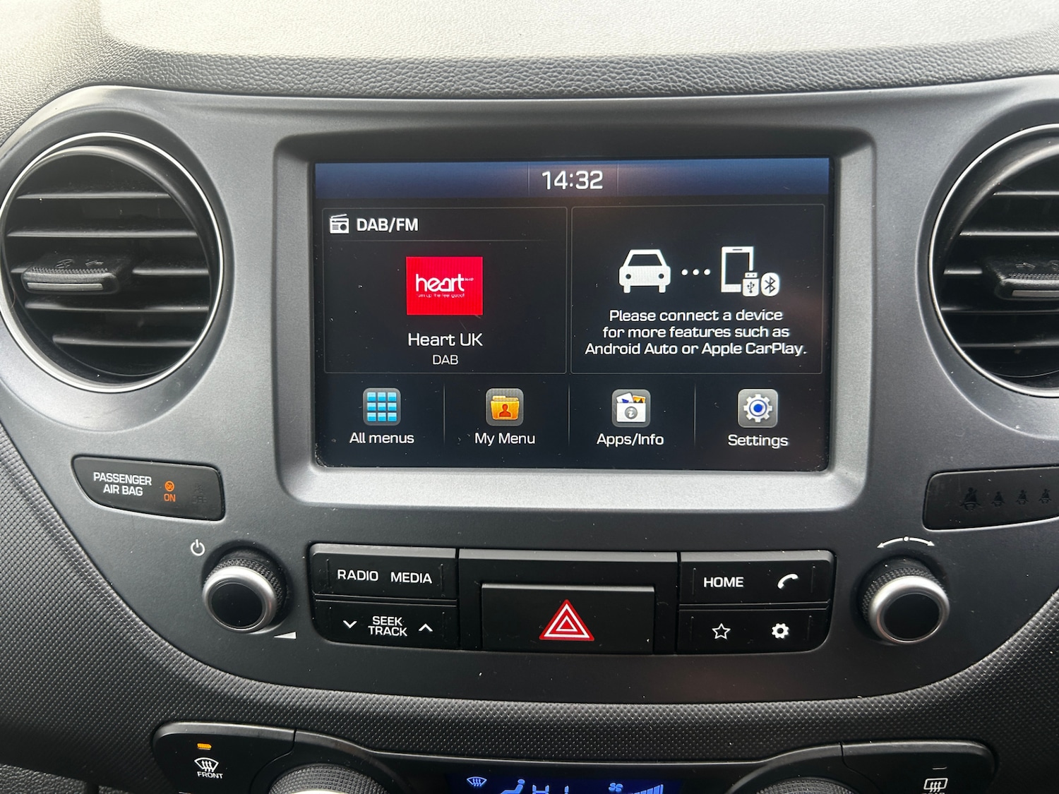 Used Hyundai i10 2019 for sale - 76983925: Photo 19