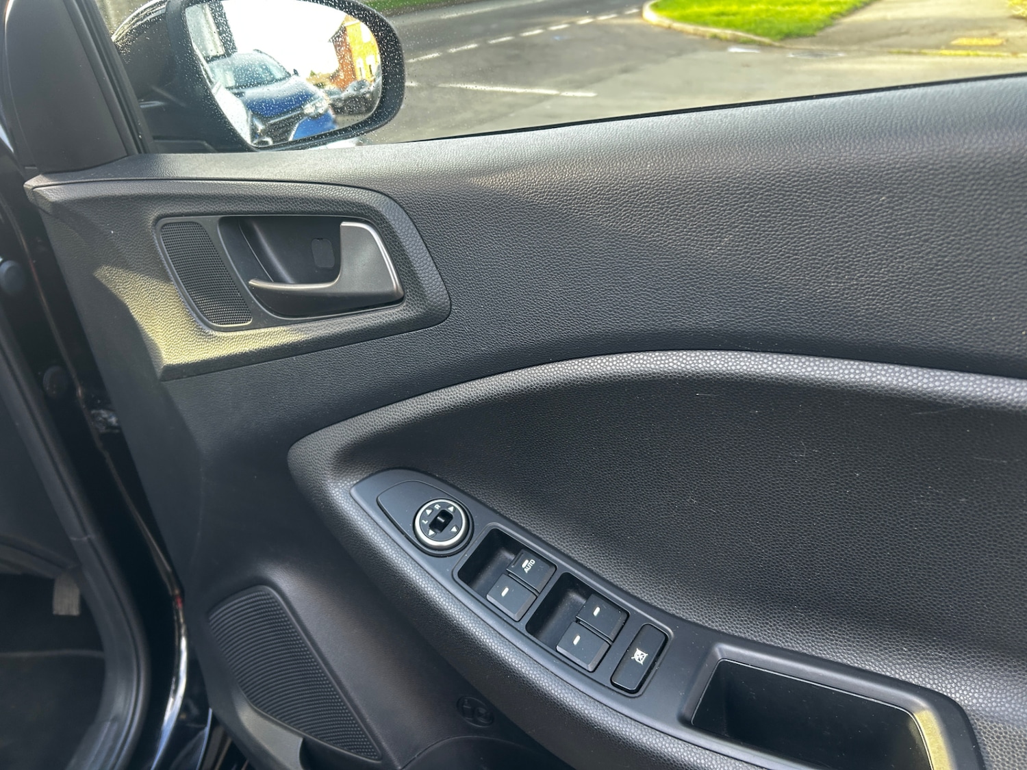 Used Hyundai i20 2017 for sale - 76638058: Photo 14