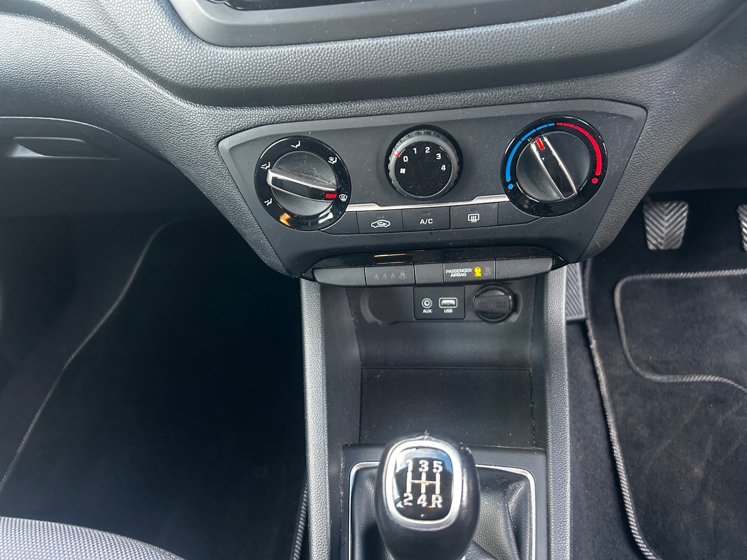 Used Hyundai i20 2017 for sale - 76638058: Photo 18