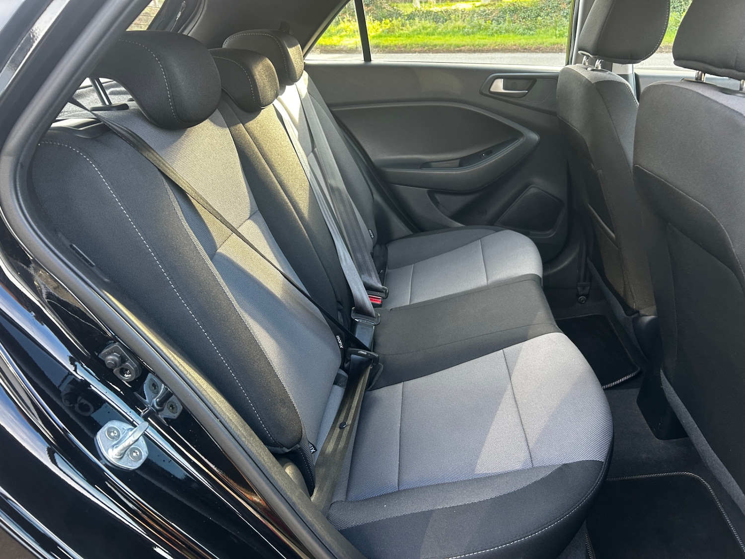 Used Hyundai i20 2017 for sale - 76638058: Photo 9