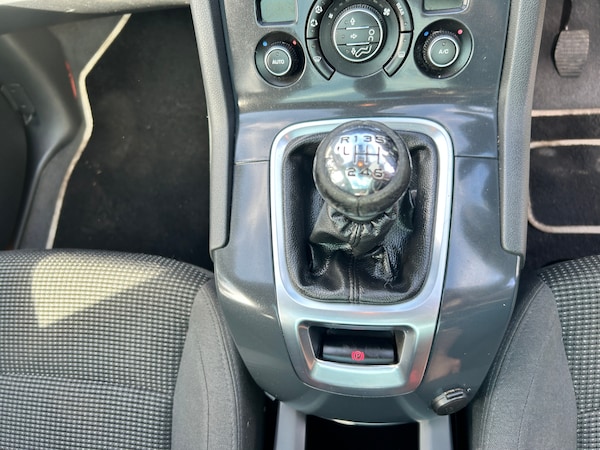 Used Peugeot 5008 2016 for sale - 75074966: Photo 17