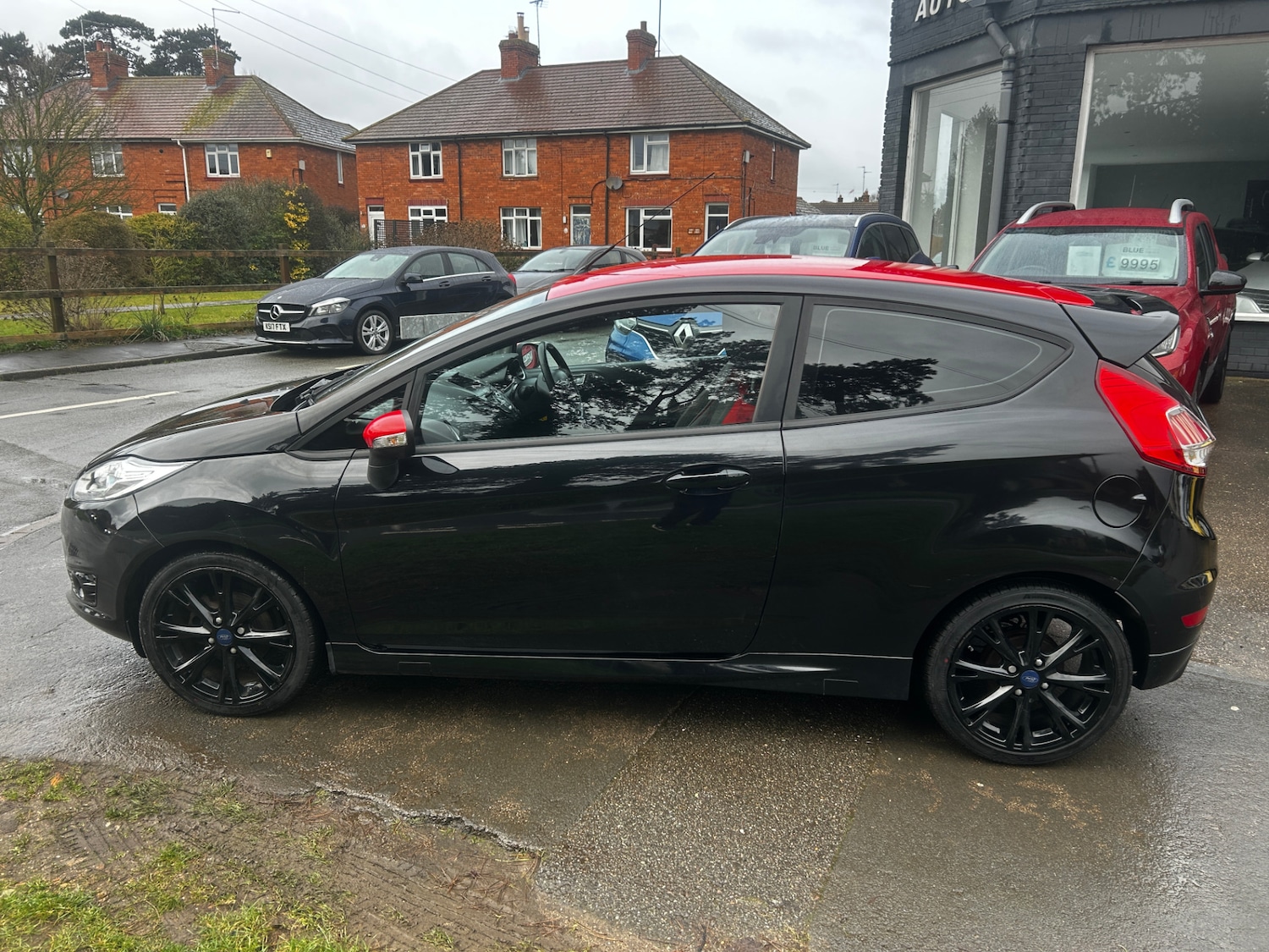 Used Ford Fiesta 2016 for sale - 77149719: Photo 2