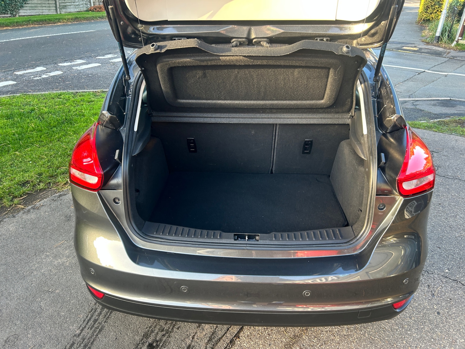 Used Ford Focus 2017 for sale - 76170208: Photo 19