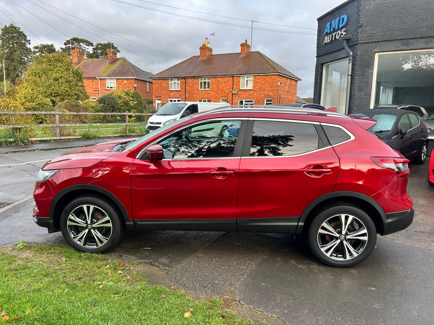 Used Nissan Qashqai 2017 for sale - 76461288: Photo 2