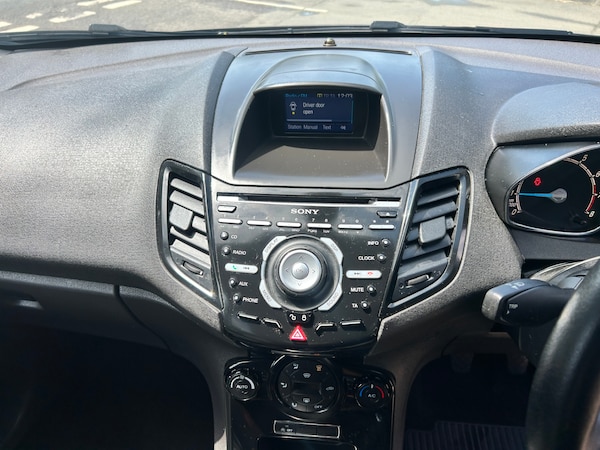 Used Ford Fiesta 2015 for sale - 74879471: Photo 15