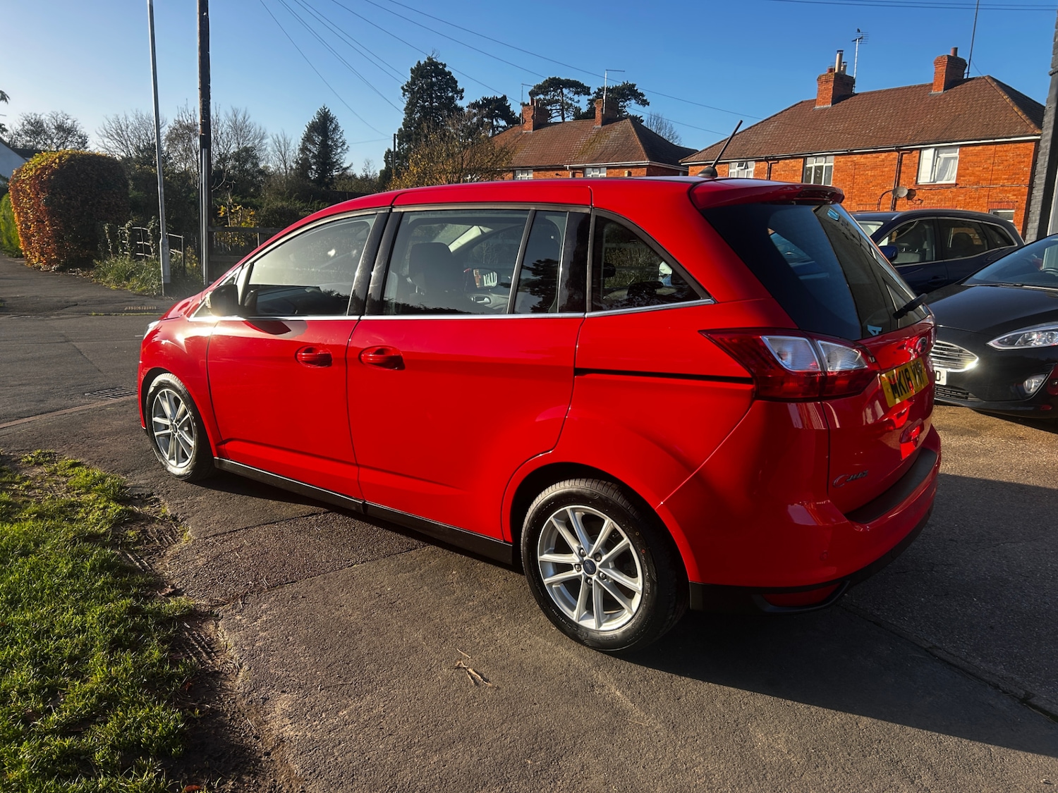 Used Ford Grand C-Max 2018 for sale - 76613680: Photo 3
