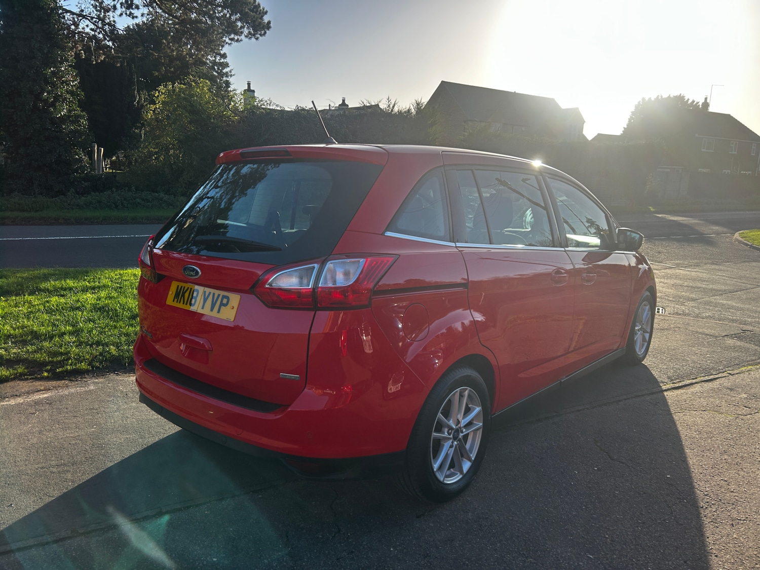 Used Ford Grand C-Max 2018 for sale - 76613680: Photo 5