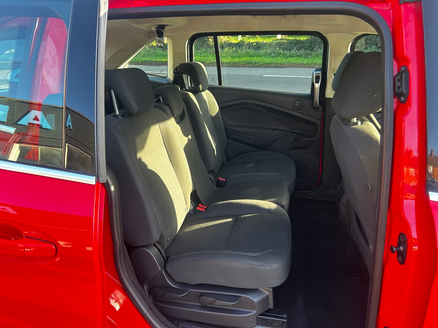 Used Ford Grand C-Max 2018 for sale - 76613680: Photo 9