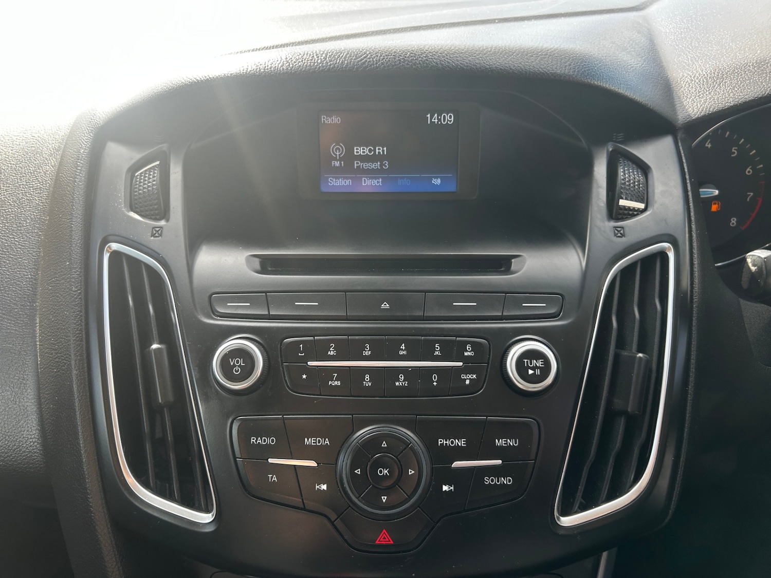 Used Ford Focus 2015 for sale - 77833730: Photo 14