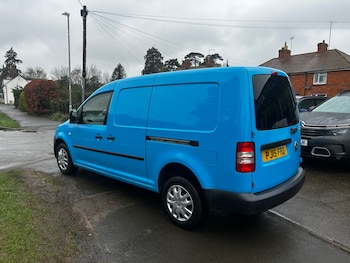 Used Volkswagen Caddy 2015 for sale - 77603474: Photo