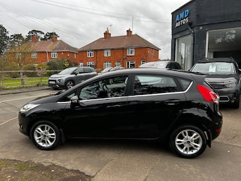 Used Ford Fiesta 2015 for sale - 77915315: Photo