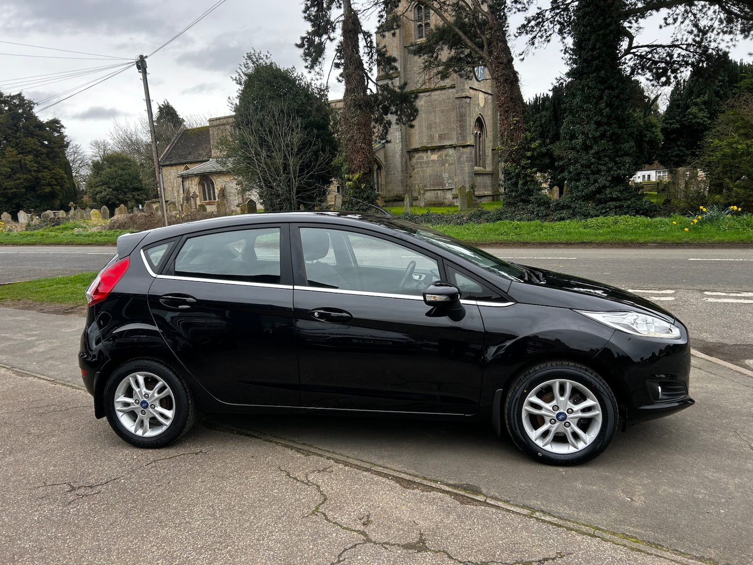 Used Ford Fiesta 2015 for sale - 77915315: Photo 6