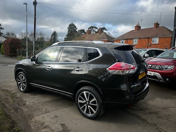 Used Nissan X-Trail 2017 for sale - 77475666: Photo