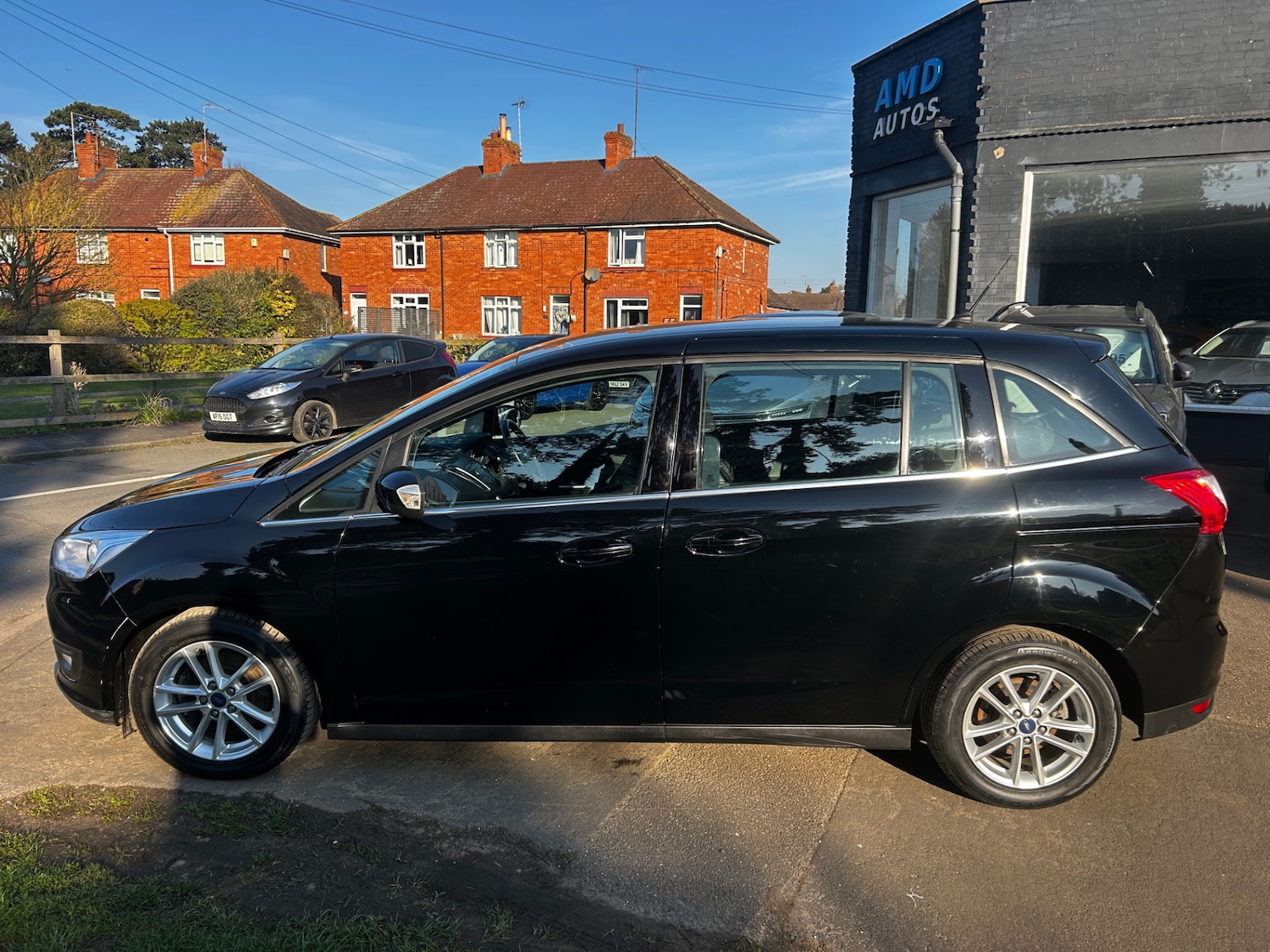 Used Ford Grand C-Max 2016 for sale - 77945486: Photo 2