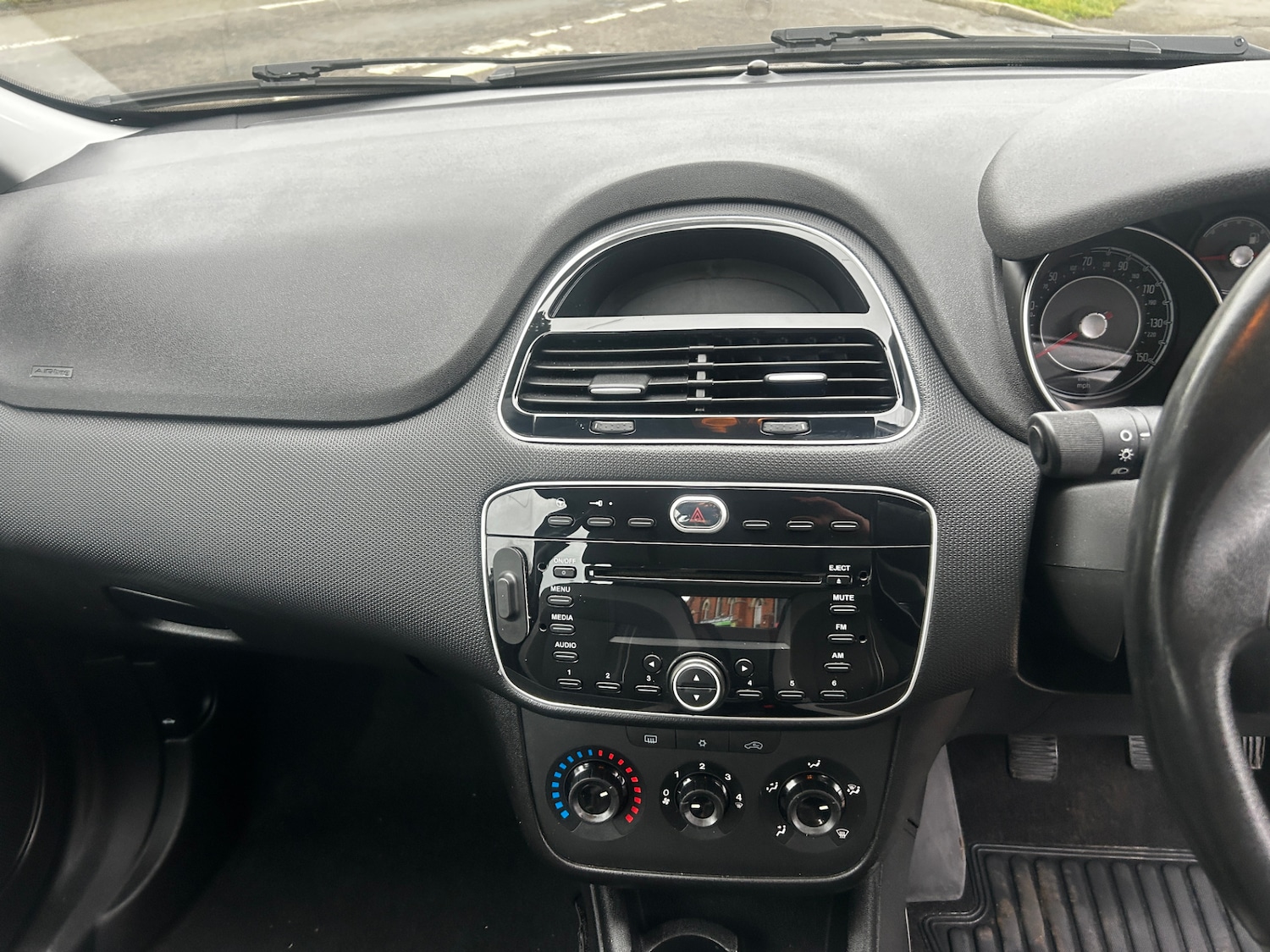 Used Fiat Punto 2012 for sale - 77404534: Photo 15