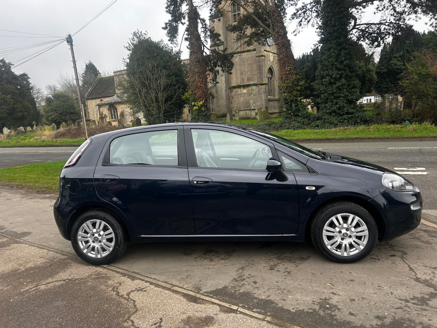 Used Fiat Punto 2012 for sale - 77404534: Photo 6