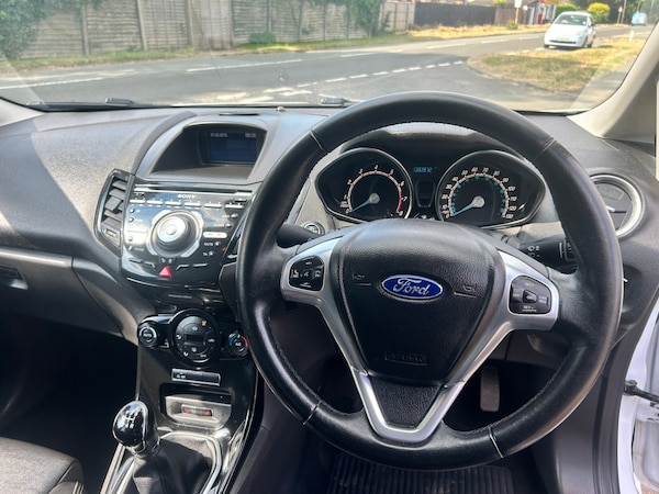 Used Ford Fiesta 2014 for sale - 75238965: Photo 14
