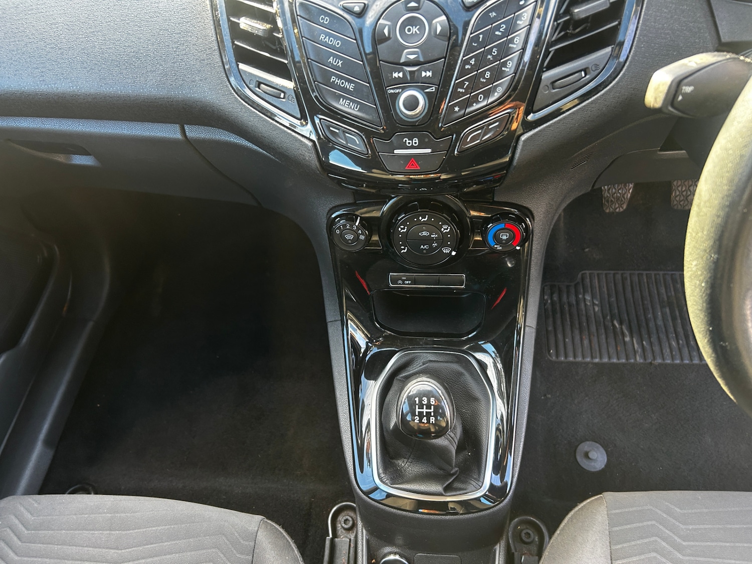 Used Ford Fiesta 2016 for sale - 76817601: Photo 17