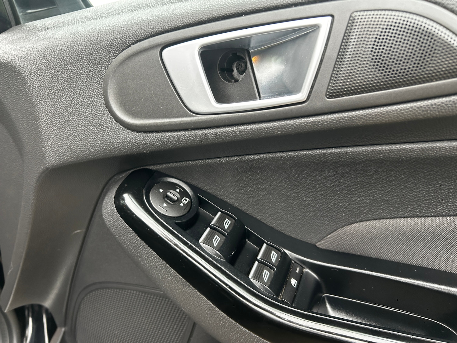 Used Ford Fiesta 2016 for sale - 78180440: Photo 12