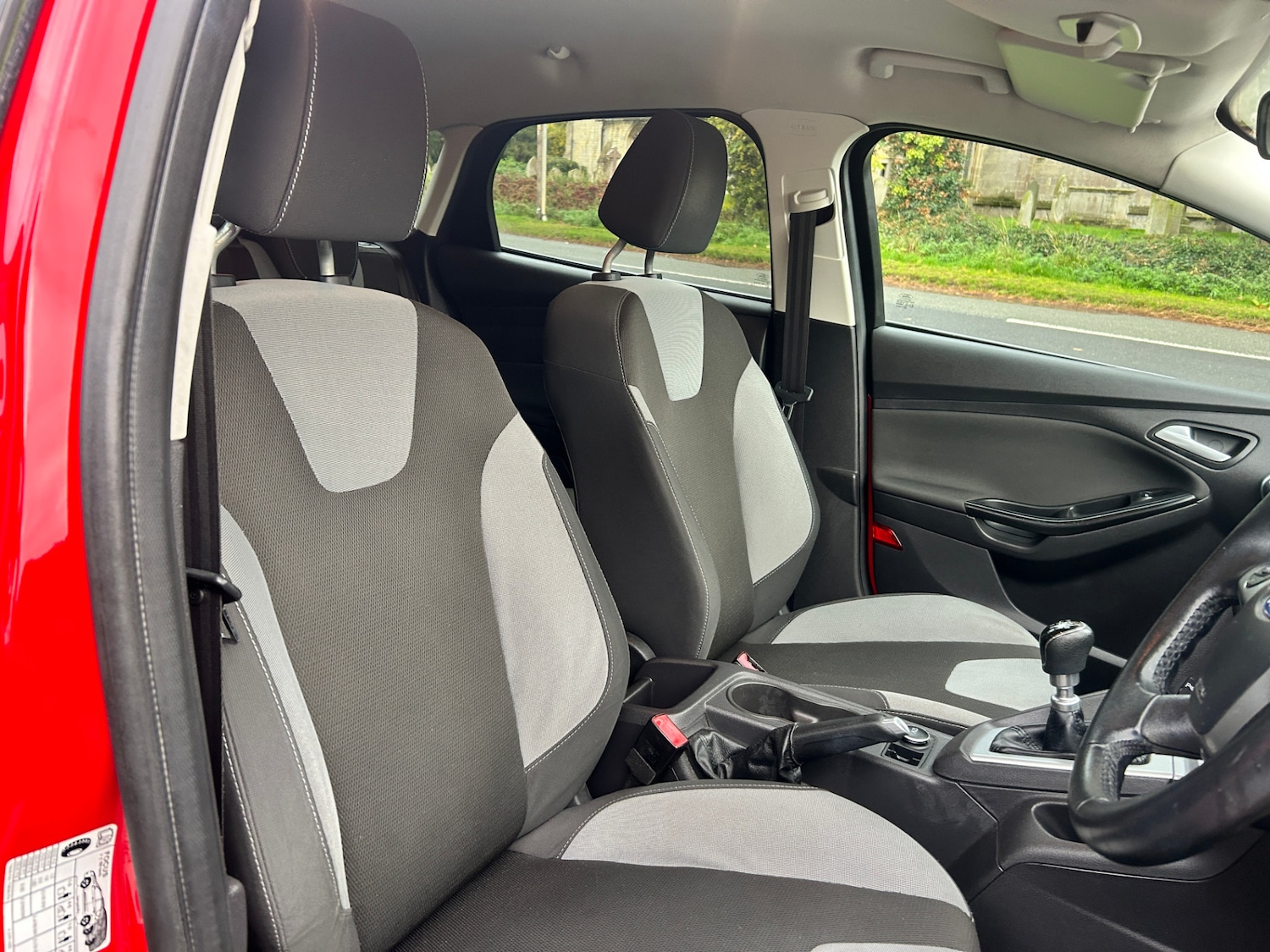 Used Ford Focus 2012 for sale - 76404508: Photo 11