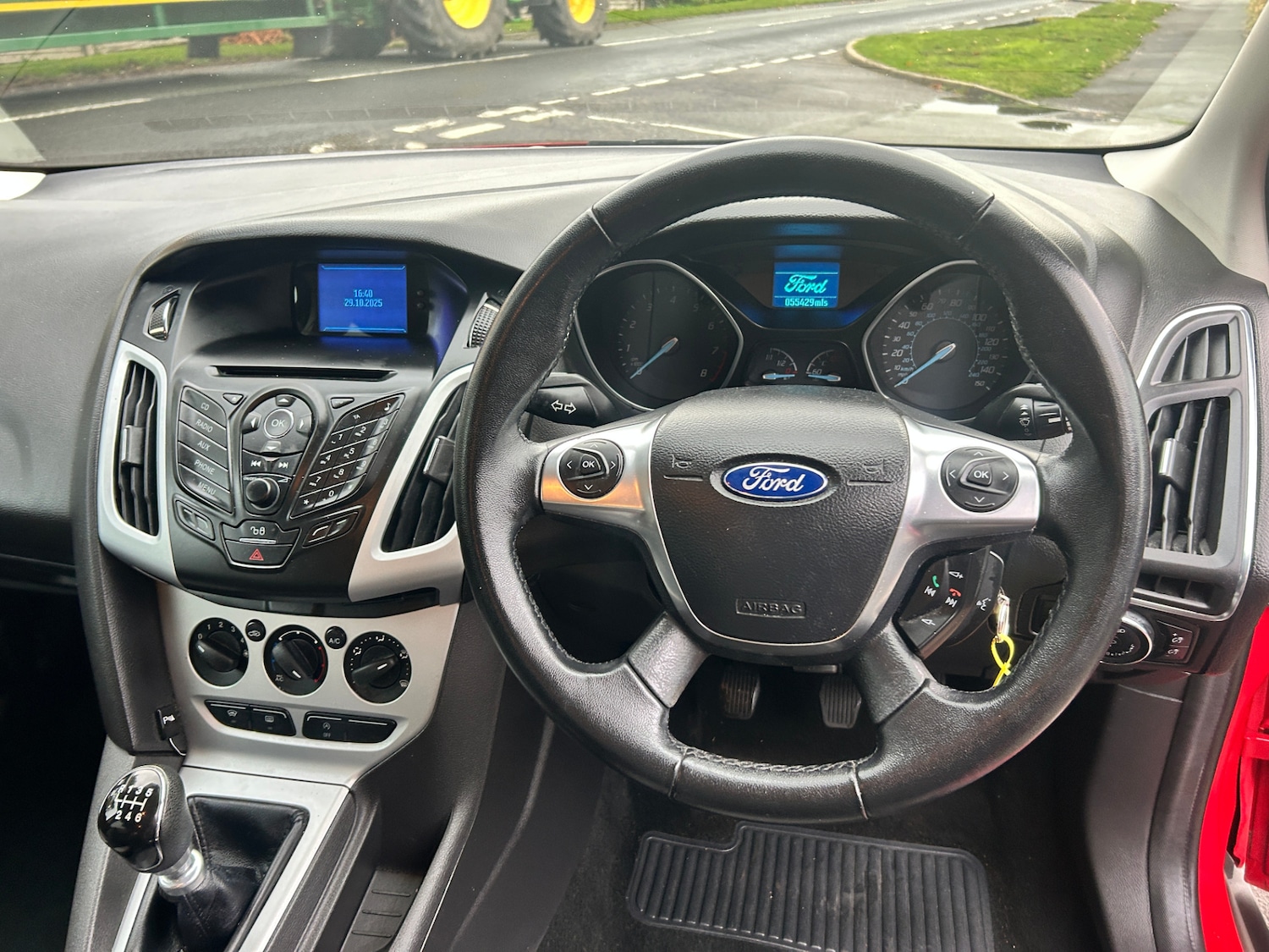 Used Ford Focus 2012 for sale - 76404508: Photo 13