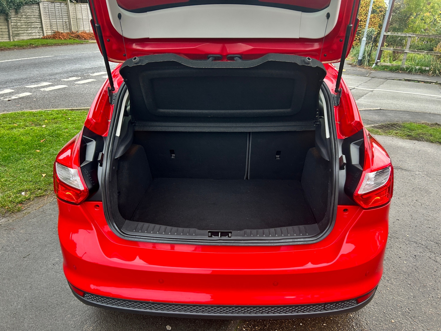 Used Ford Focus 2012 for sale - 76404508: Photo 19