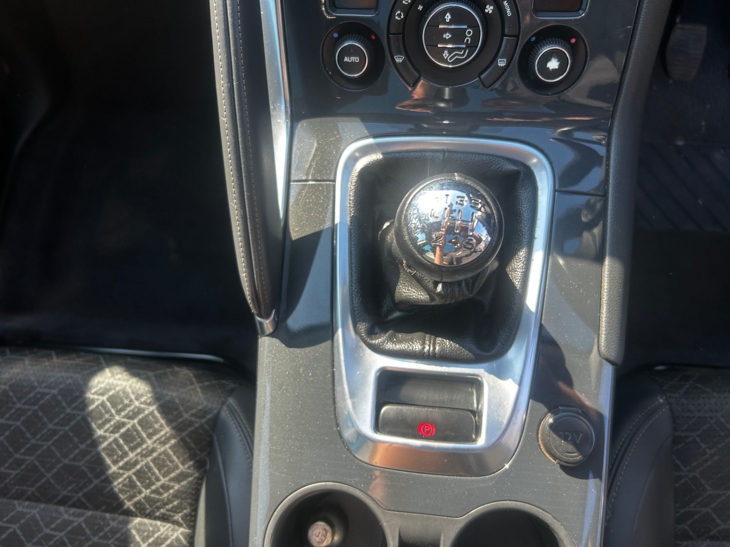 Used Peugeot 3008 2014 for sale - 77763050: Photo 19