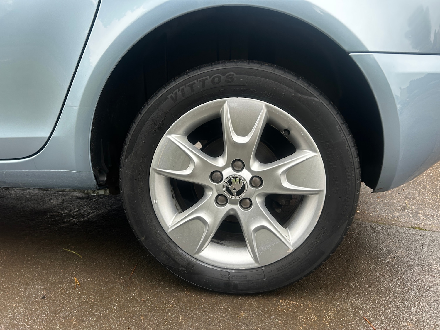 Used Skoda Roomster 2013 for sale - 77195220: Photo 25