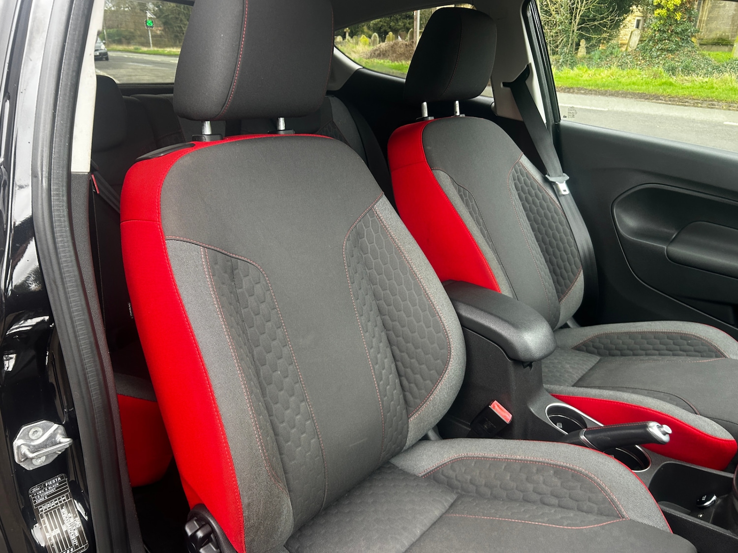 Used Ford Fiesta 2015 for sale - 77651495: Photo 11