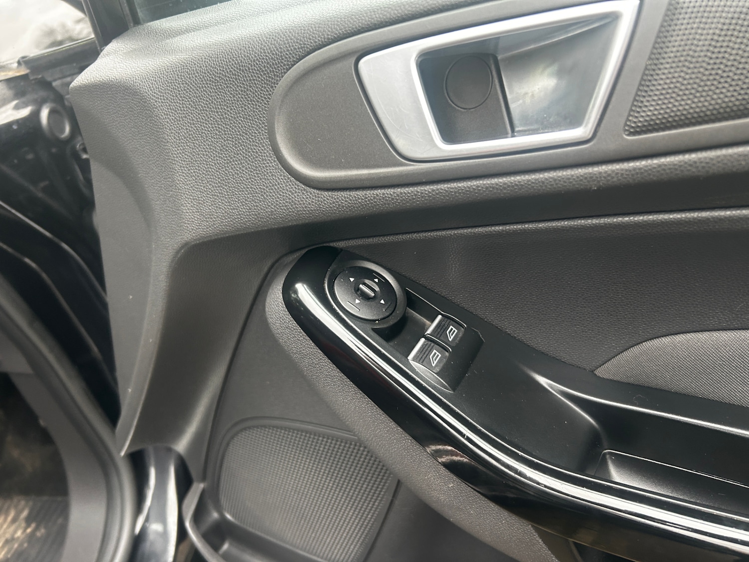 Used Ford Fiesta 2015 for sale - 77651495: Photo 12