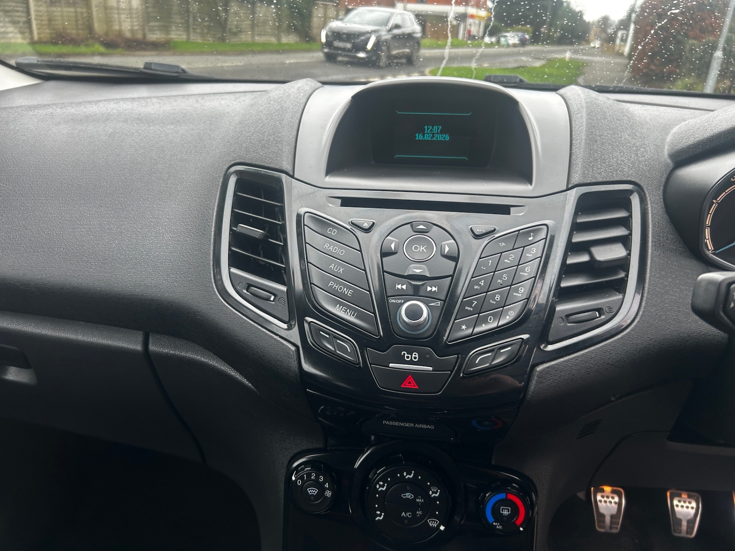 Used Ford Fiesta 2015 for sale - 77651495: Photo 16