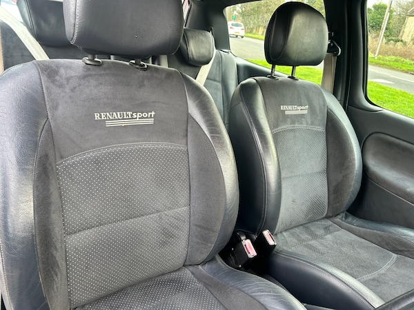 Used Renault Clio 2005 for sale - 73827632: Photo 11