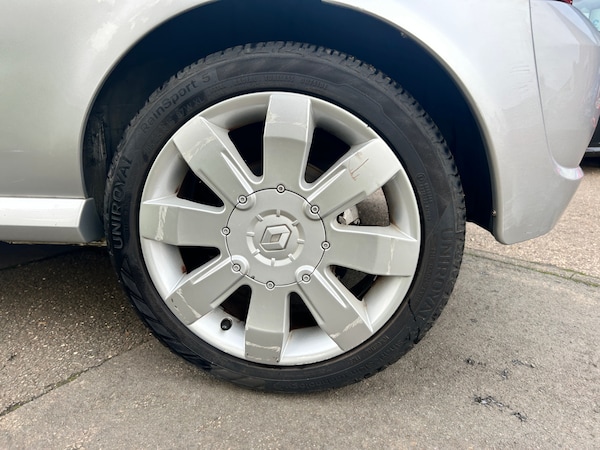 Used Renault Clio 2005 for sale - 73827632: Photo 24