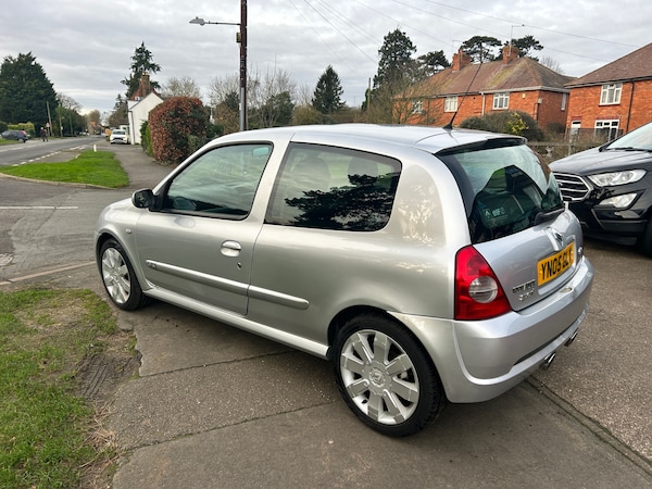 Used Renault Clio 2005 for sale - 73827632: Photo 3