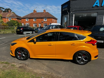 Used Ford Focus 2015 for sale - 78520713: Photo