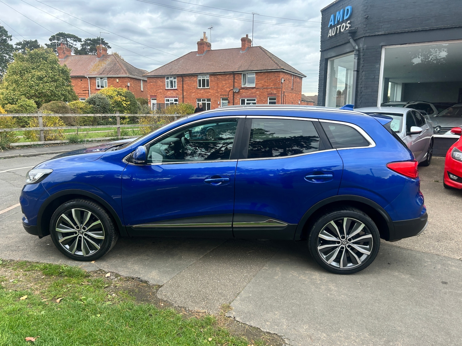Used Renault Kadjar 2019 for sale - 76364980: Photo 2