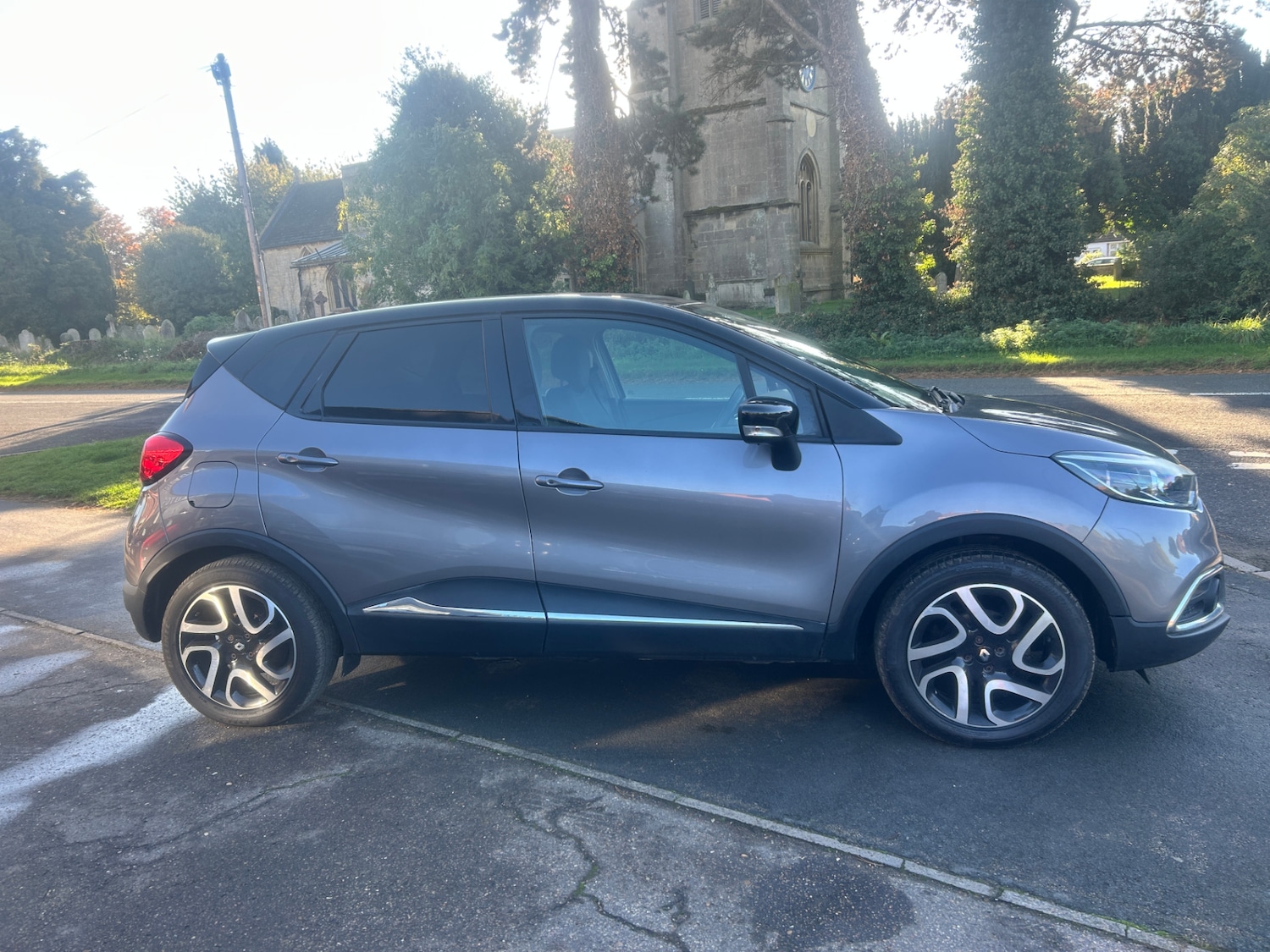 Used Renault Captur 2015 for sale - 76287019: Photo 6