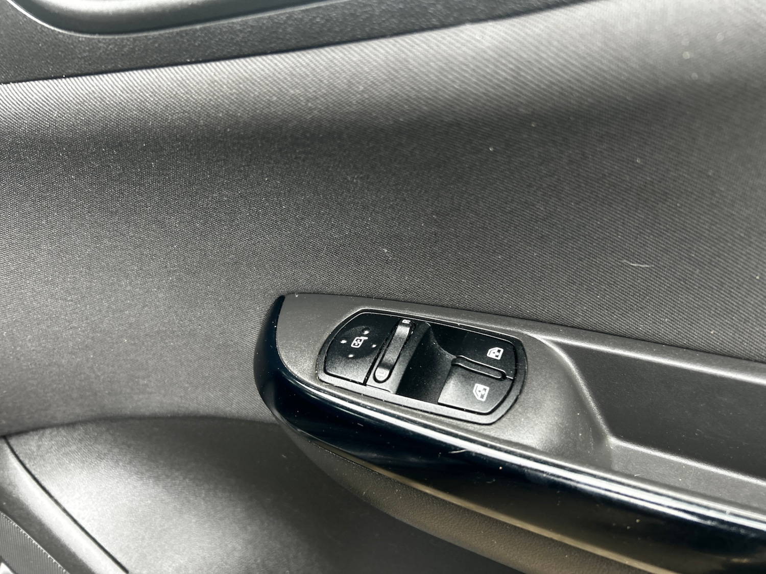 Used Vauxhall Corsa 2015 for sale - 78012341: Photo 12