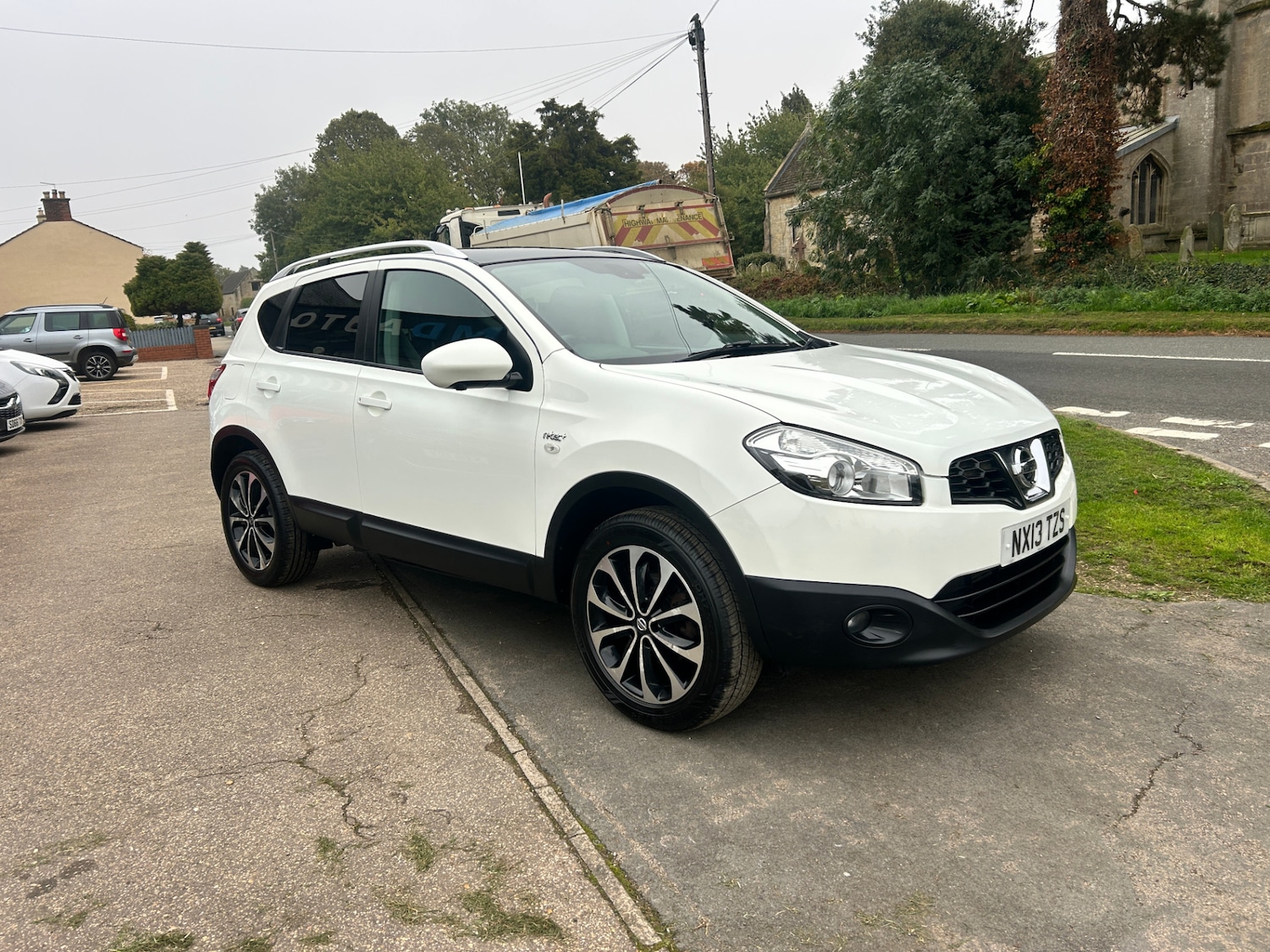 Used Nissan Qashqai 2013 for sale - 76287100: Photo 7