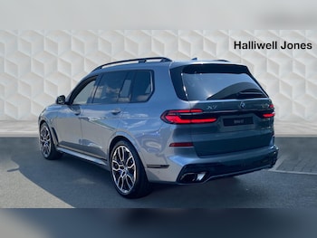 Used BMW X7 2025 for sale - 76760632: Photo
