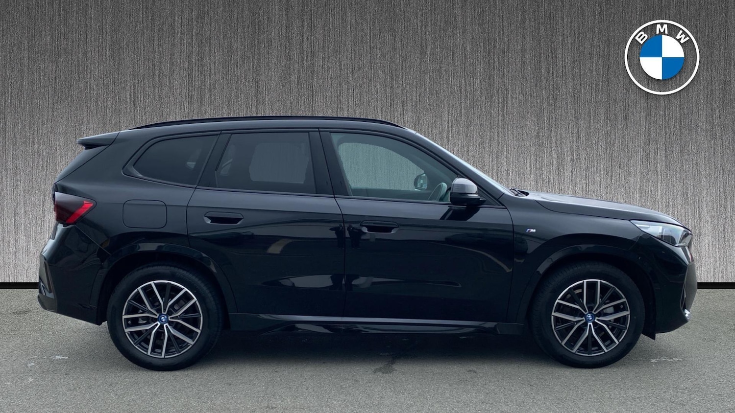 Used BMW iX1 2025 for sale - 76976758: Photo 3