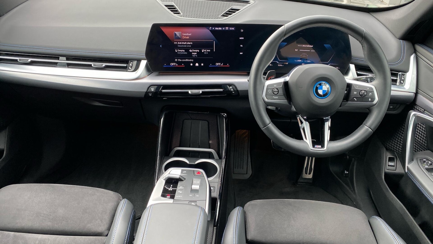 Used BMW iX1 2025 for sale - 76976758: Photo 4