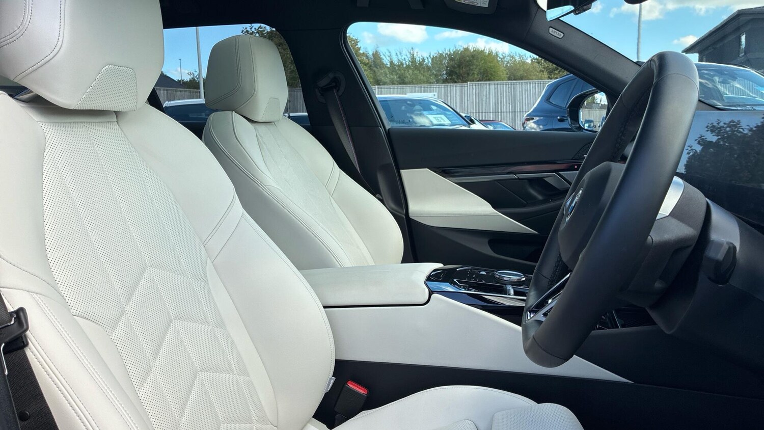 Used BMW i5 2025 for sale - 76760605: Photo 11