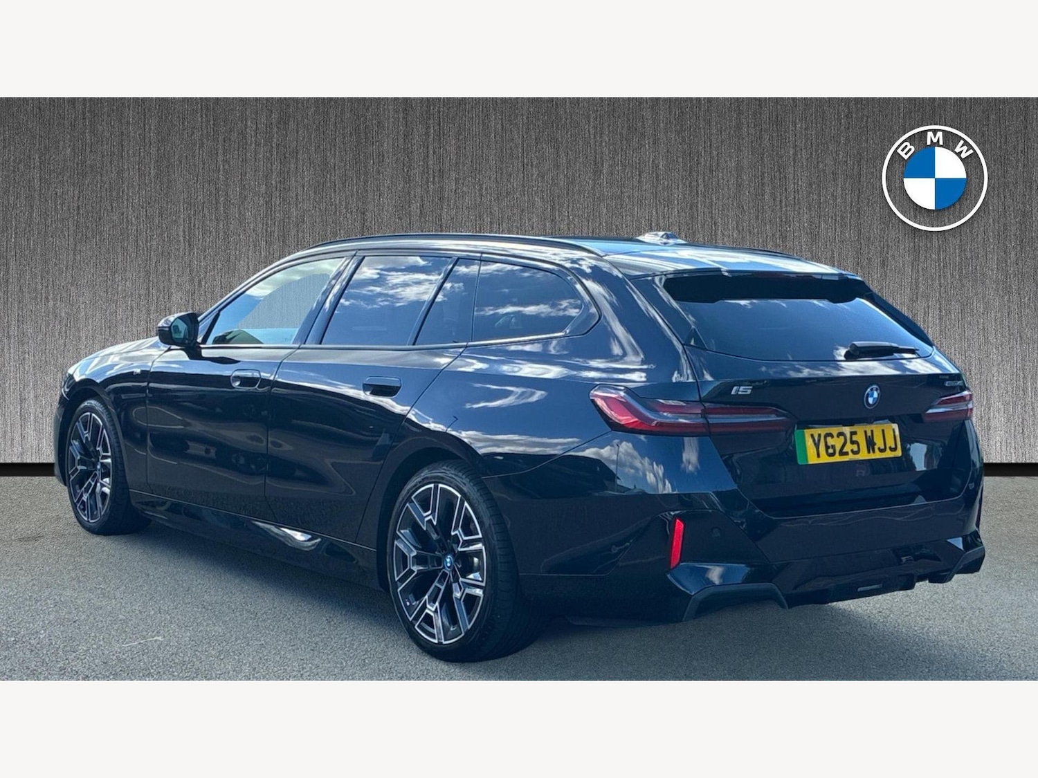 Used BMW i5 2025 for sale - 76760605: Photo 2