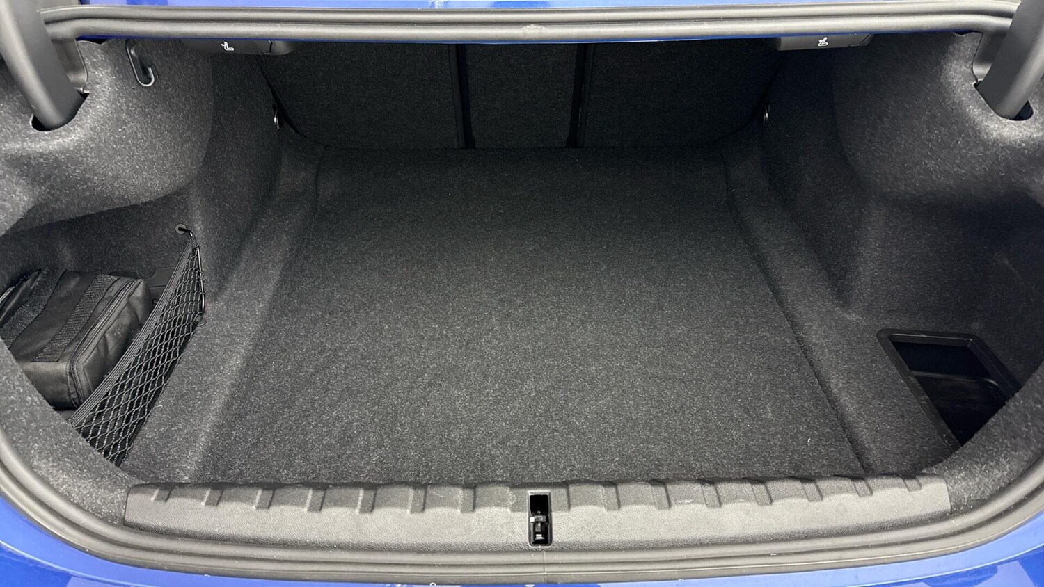 Used BMW 4 Series 2025 for sale - 78063016: Photo 13